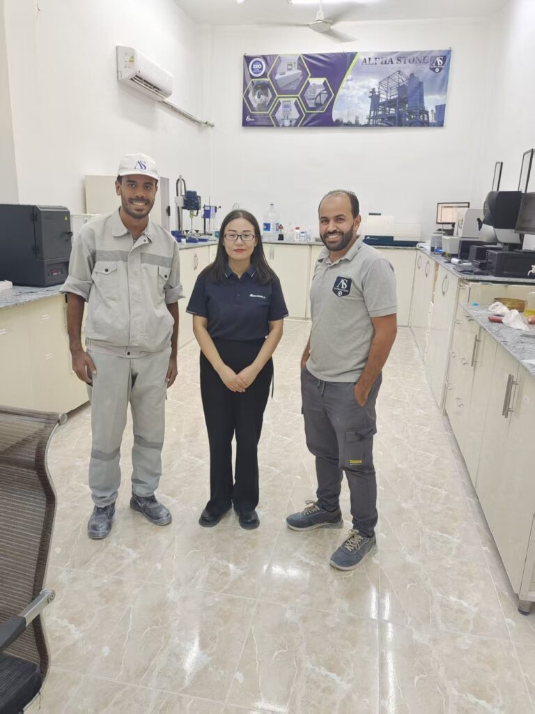 DASWELL in Egypt 16 group photo with egyptian clients 2