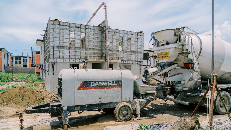 Philippine customer used a daswell trailer concrete pump for building construction, 2025 1 Trailer Concrete Pump for Philippine Customer